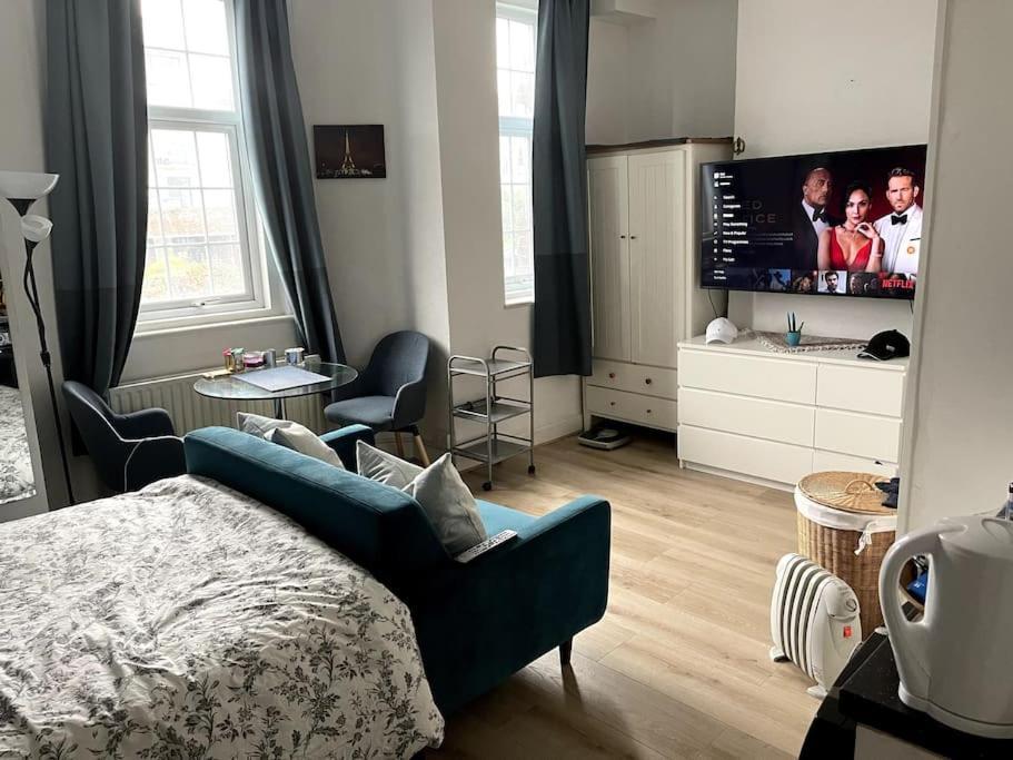 Studio Flat London Finchley Rd Nw11 Exteriör bild
